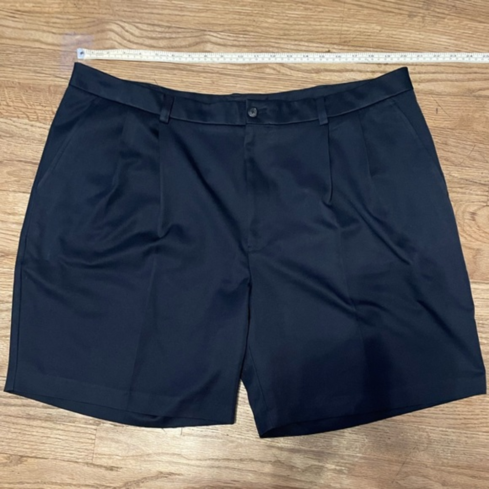 IZOD‎ men’s golf shorts size 42 navy blue